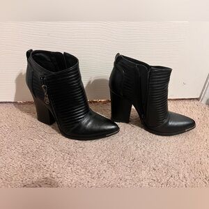 Guess short boots